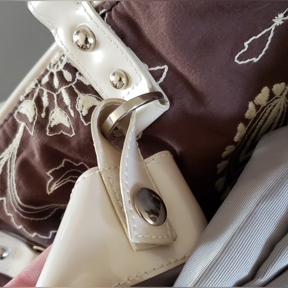 Beijo Canvas Brown & Tan Convertible/Reversible Handbag Purse Shoulder B… - Picture 9 of 15